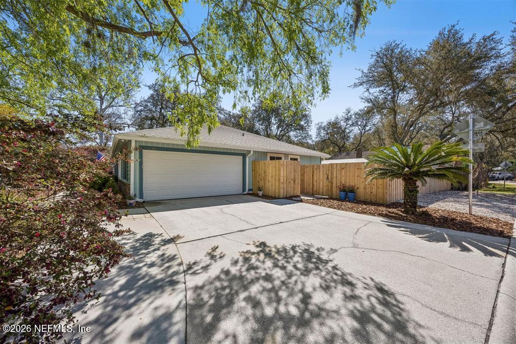 1506 COVENTRY Lane