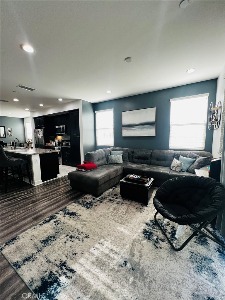 7687 Sunflower Drive