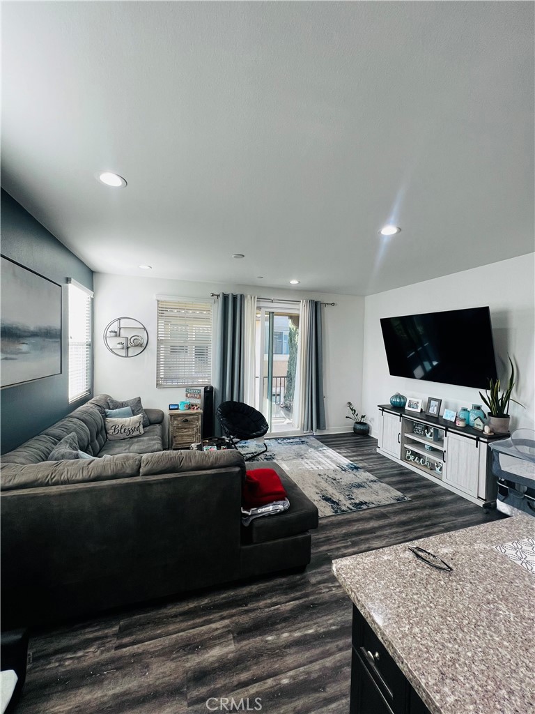 7687 Sunflower Drive