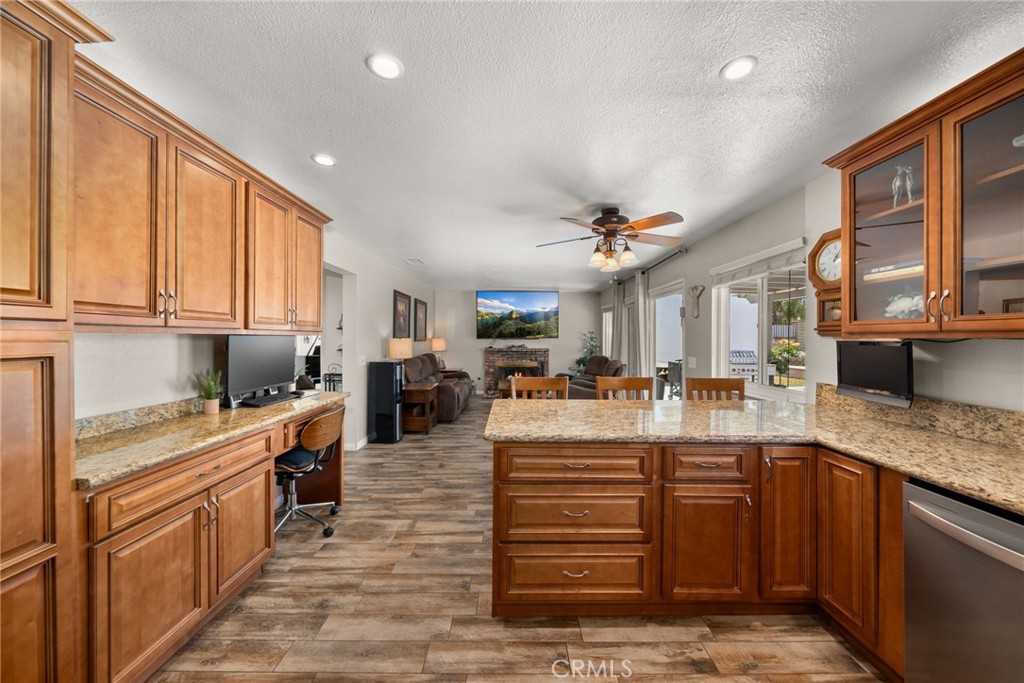 6581 Hemingway Drive