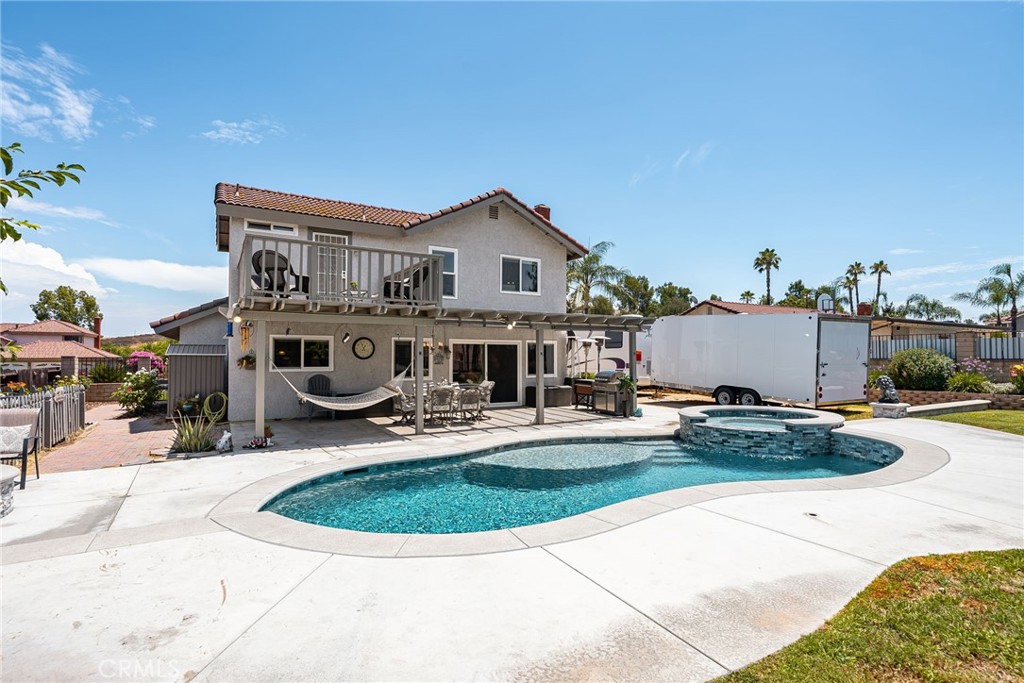 6581 Hemingway Drive