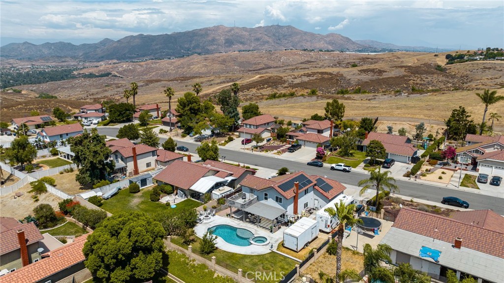 6581 Hemingway Drive