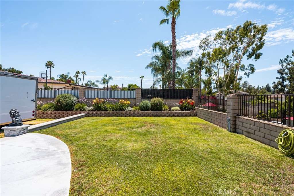 6581 Hemingway Drive