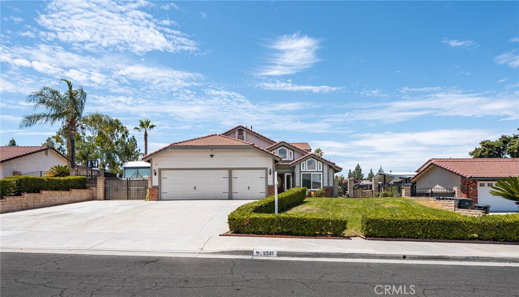 6581 Hemingway Drive