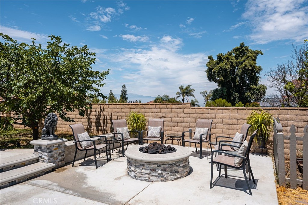 6581 Hemingway Drive