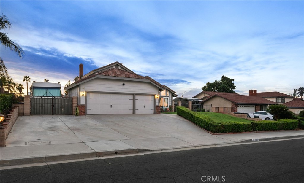 6581 Hemingway Drive