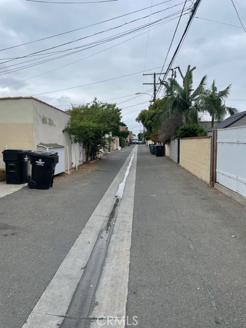 519 W Arbor Vitae Street