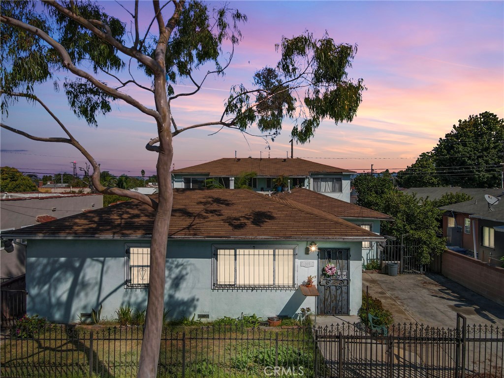 519 W Arbor Vitae Street