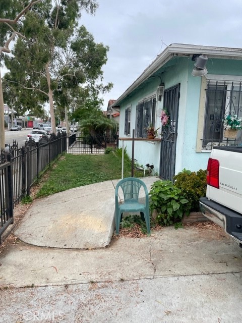 519 W Arbor Vitae Street