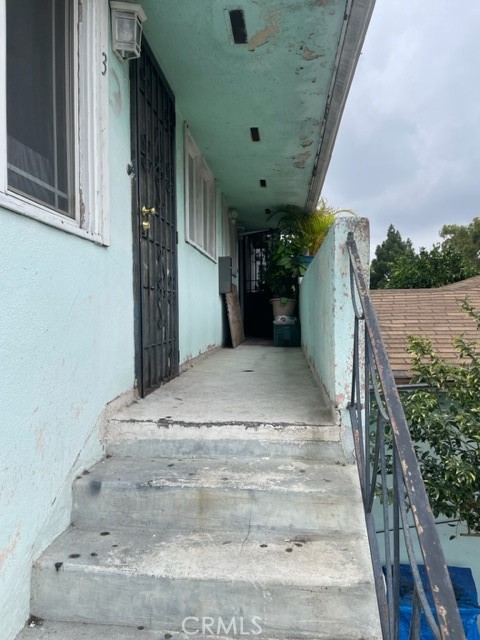 519 W Arbor Vitae Street