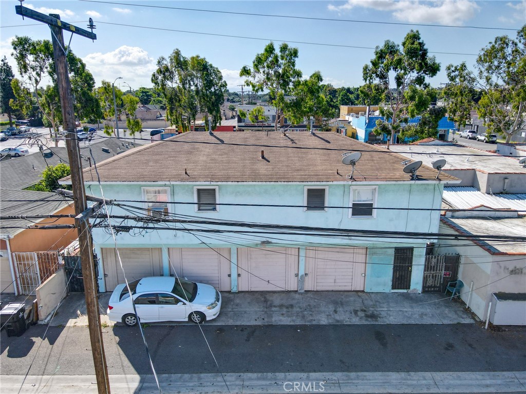 519 W Arbor Vitae Street