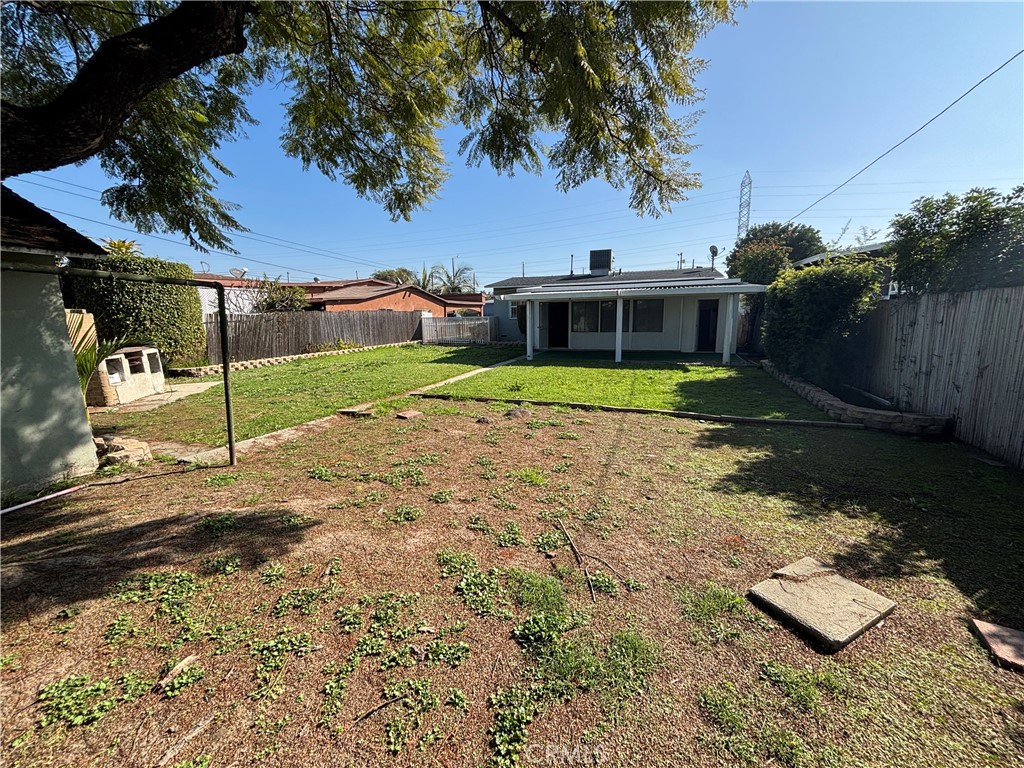 10311 Paloma Avenue
