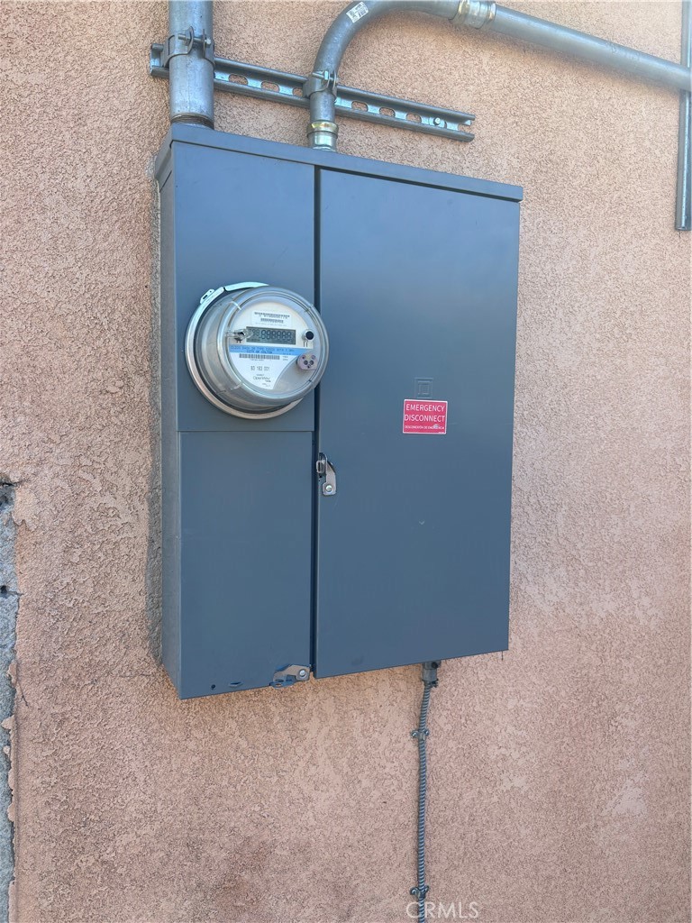 242 E M