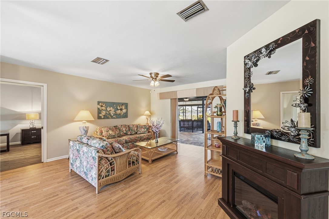 312 NW 13th ST