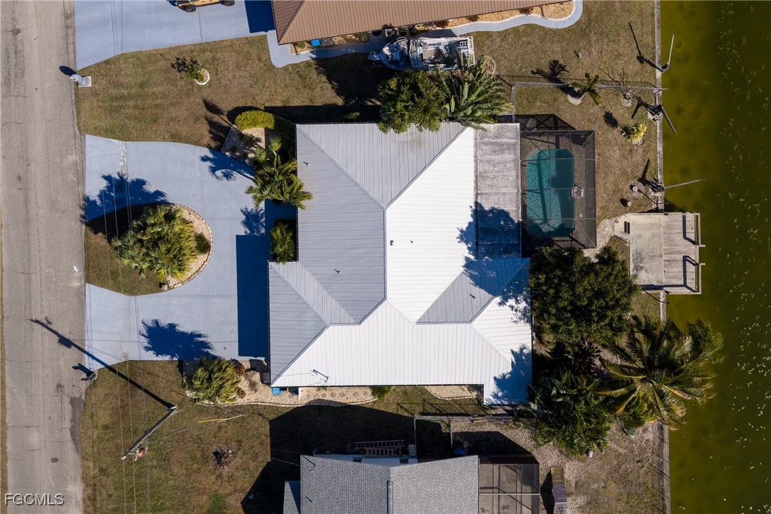 312 NW 13th ST