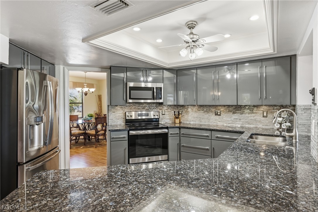 312 NW 13th ST