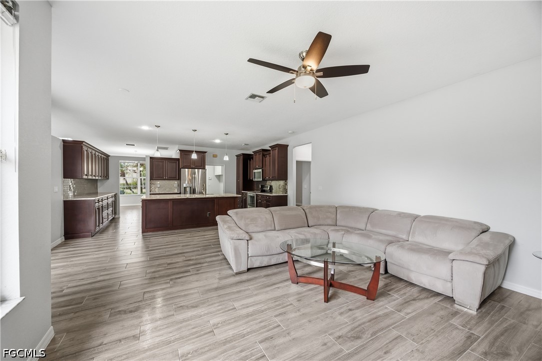 12781 Meadow Pine LN