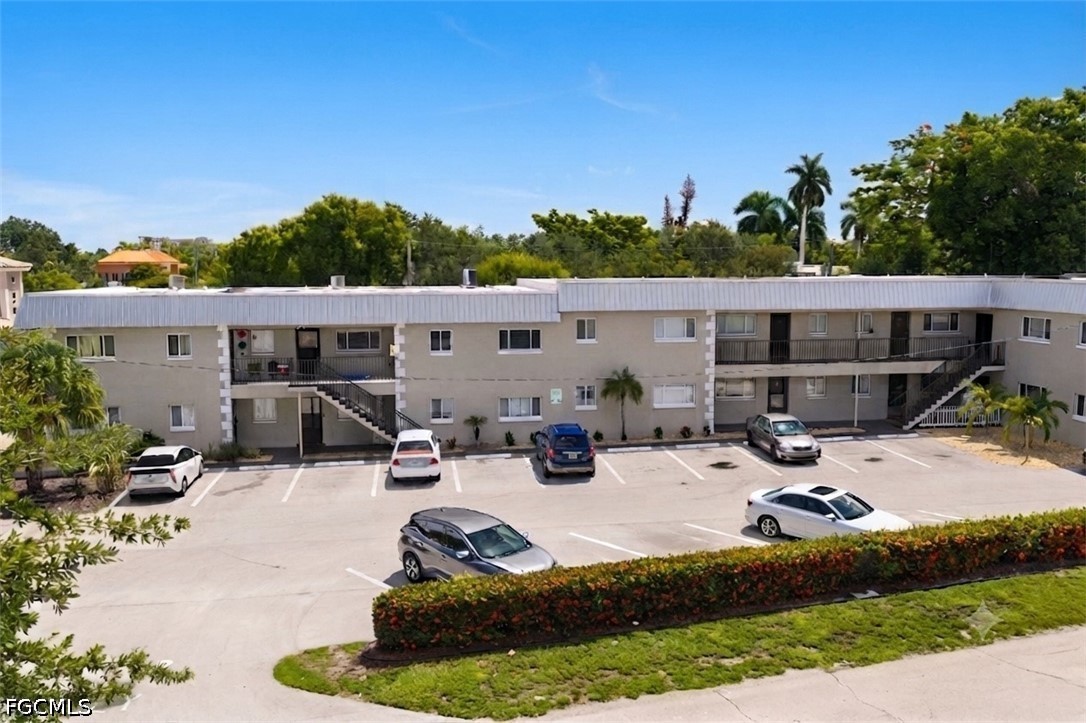 2135 Virginia AVE 11
