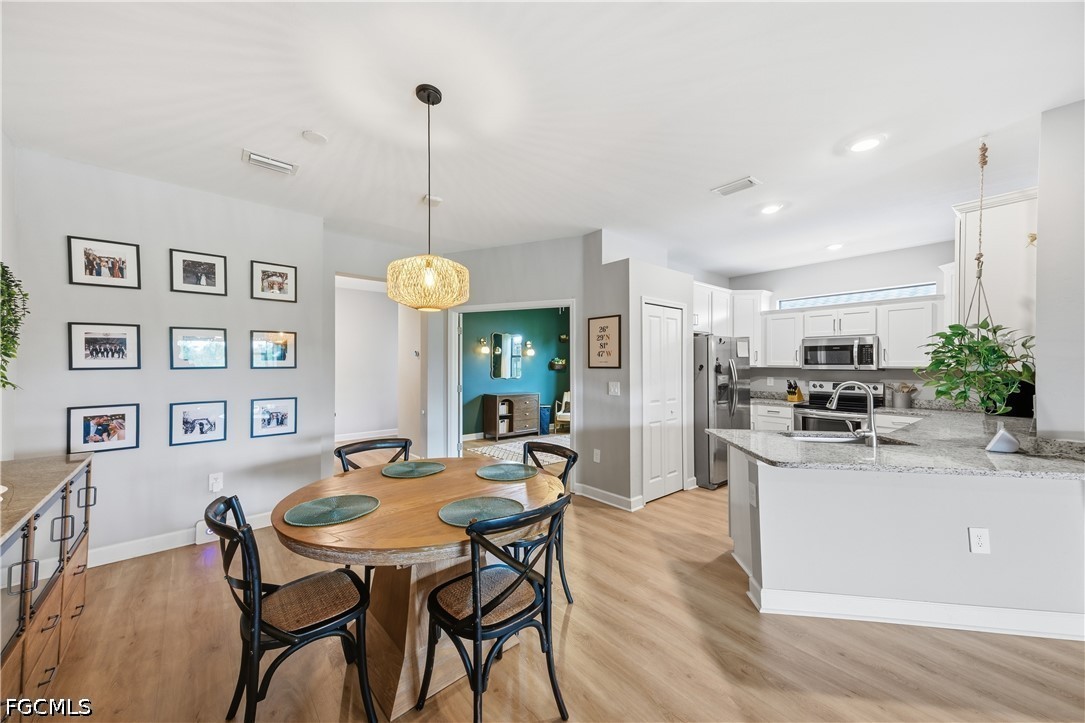 14027 Winding Cedar WAY