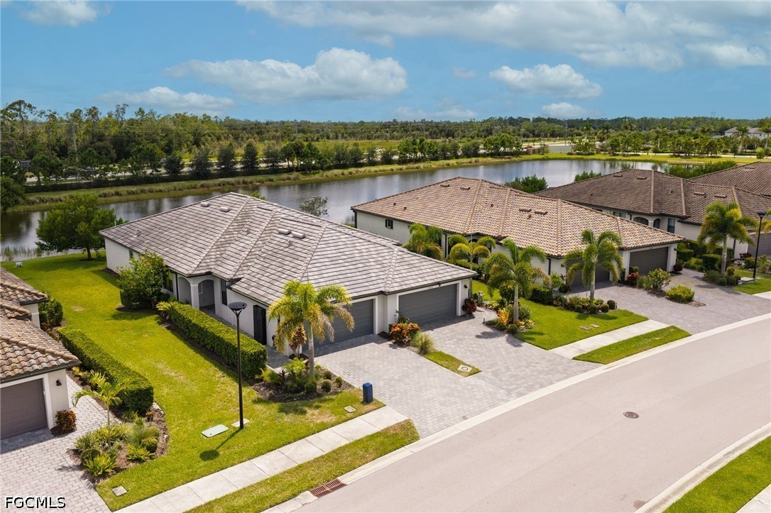 14027 Winding Cedar WAY