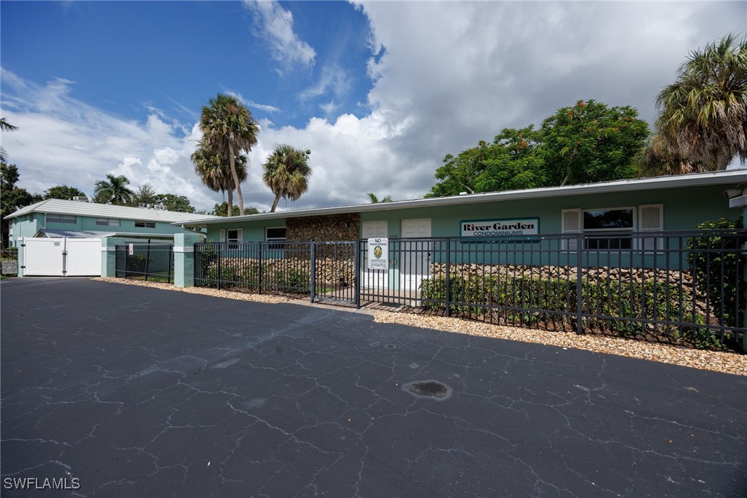 3225 E Riverside DR 53E
