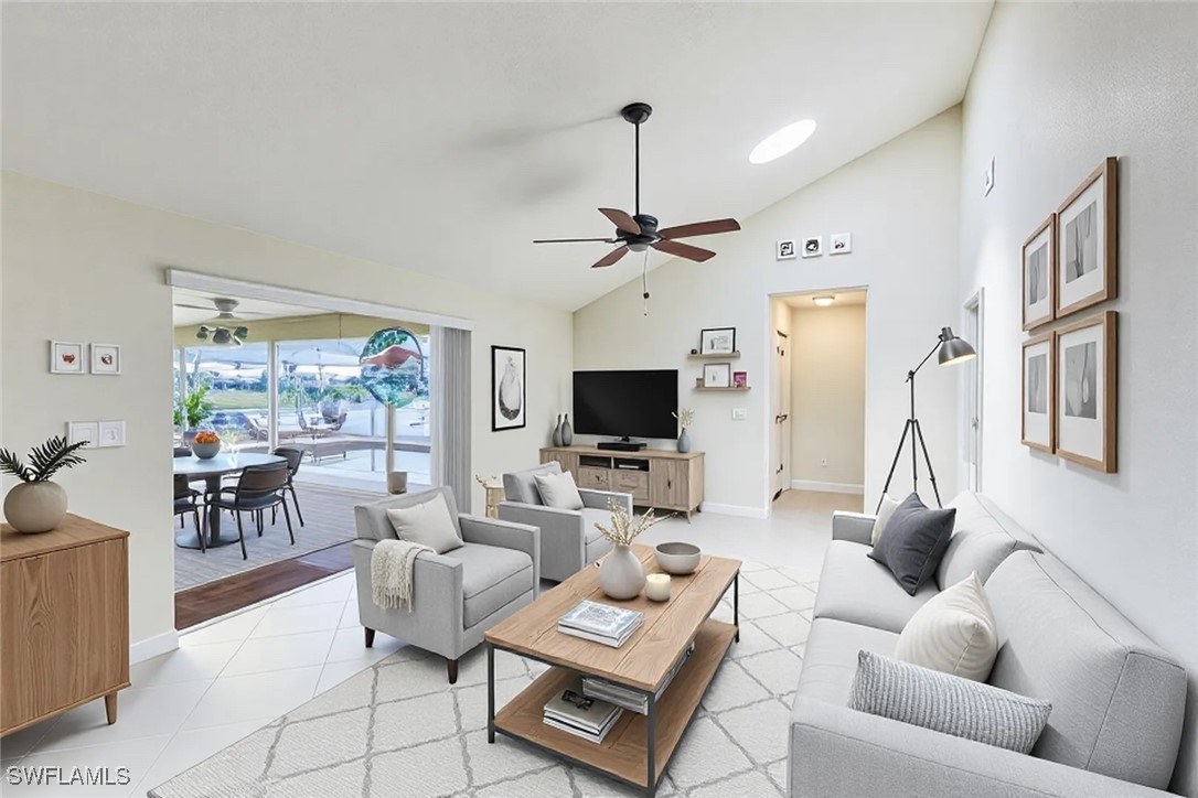 308 NW 13th ST
