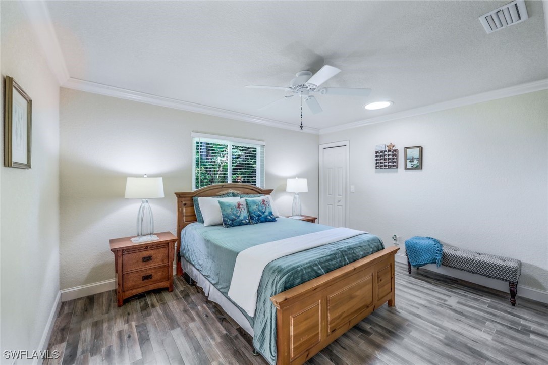308 NW 13th ST