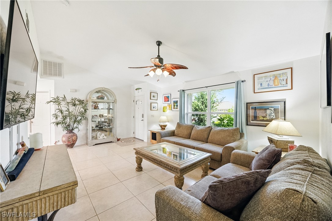 422 SW 44th TER