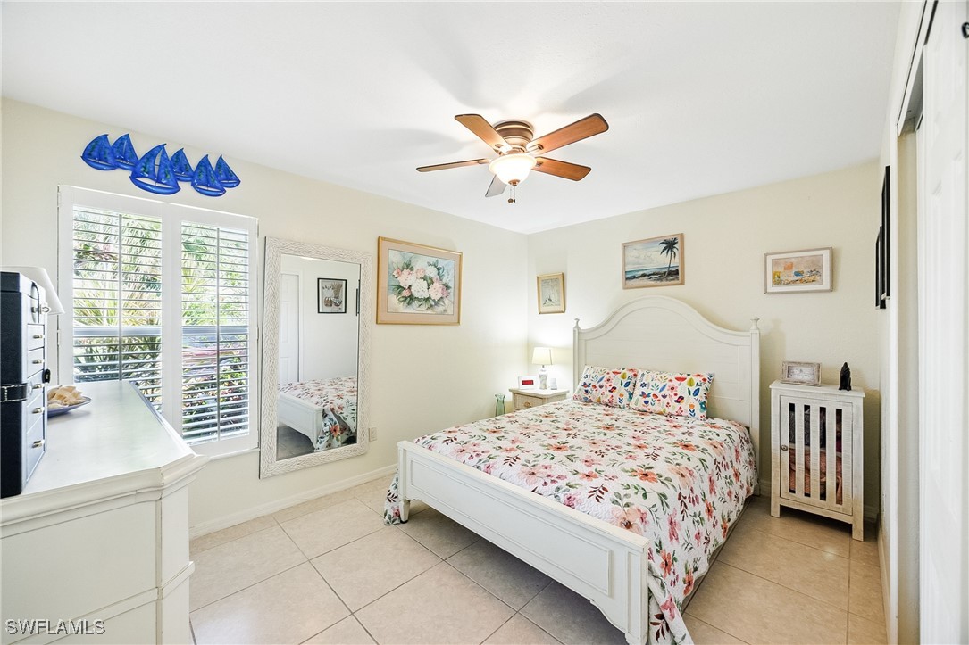 422 SW 44th TER
