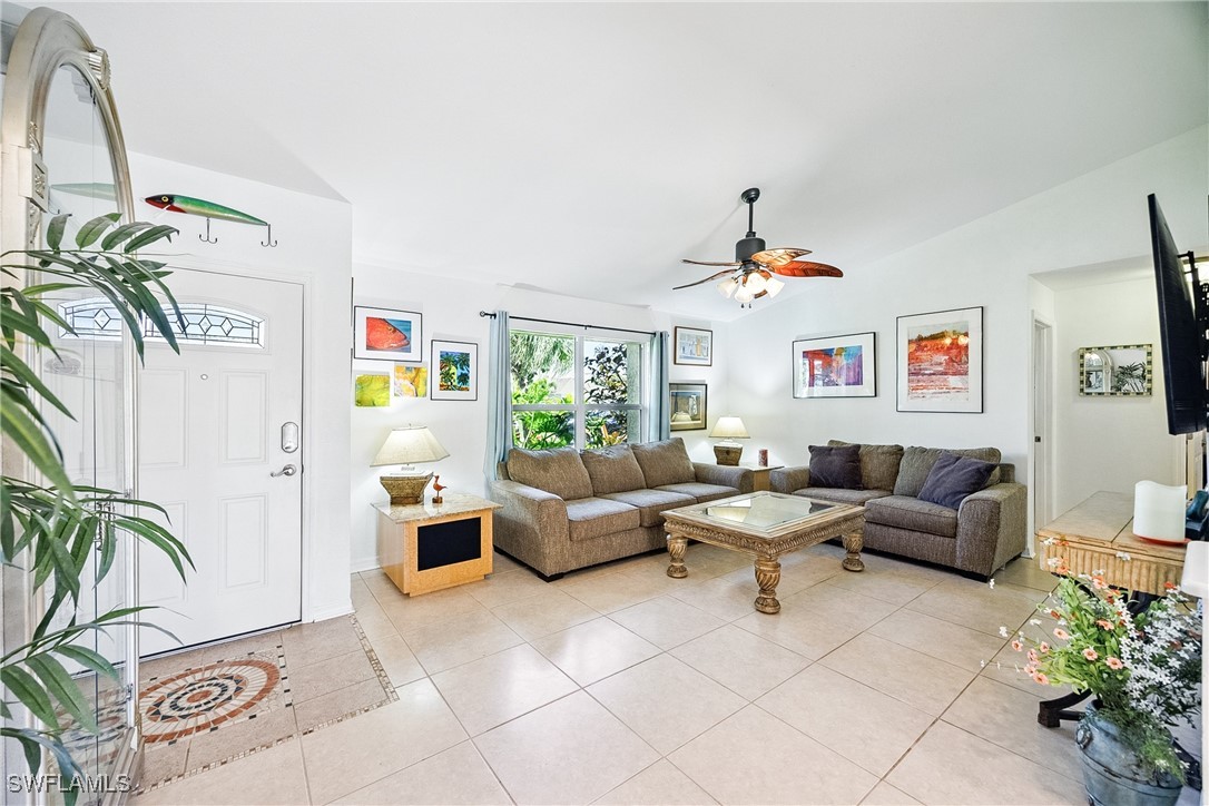 422 SW 44th TER