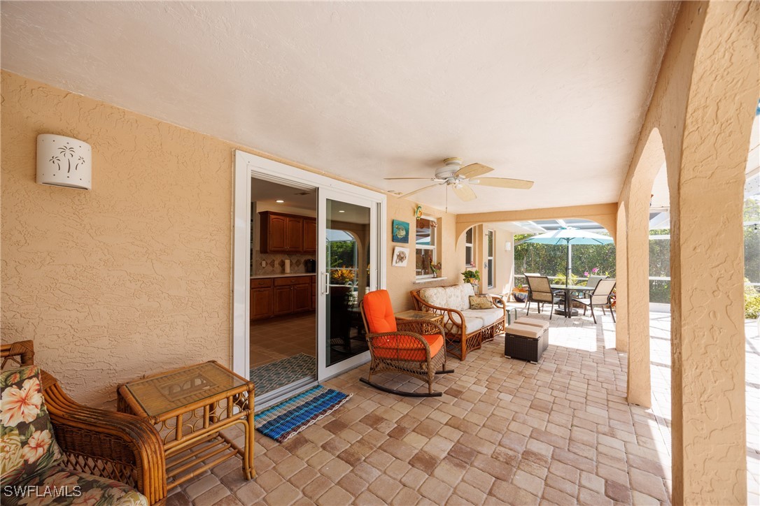 422 SW 44th TER