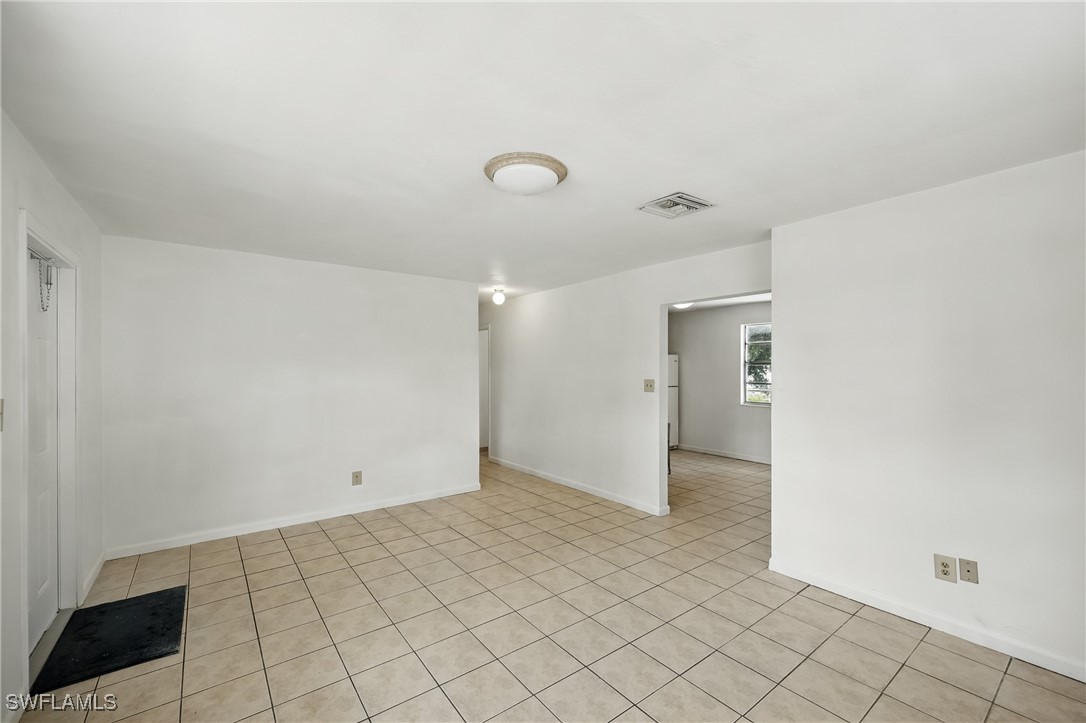 1805 Grant AVE