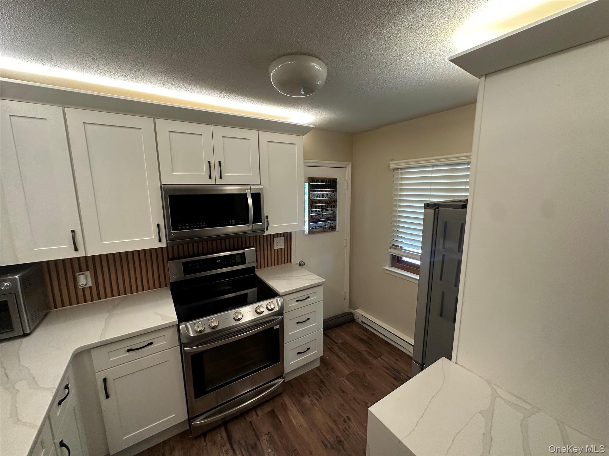 1613 Old Country Road