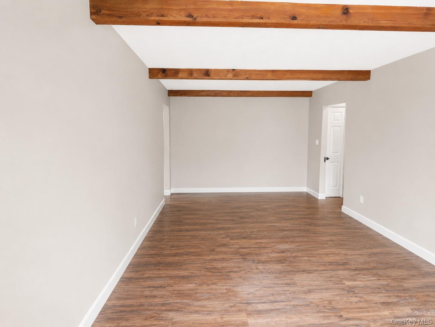 1613 Old Country Road