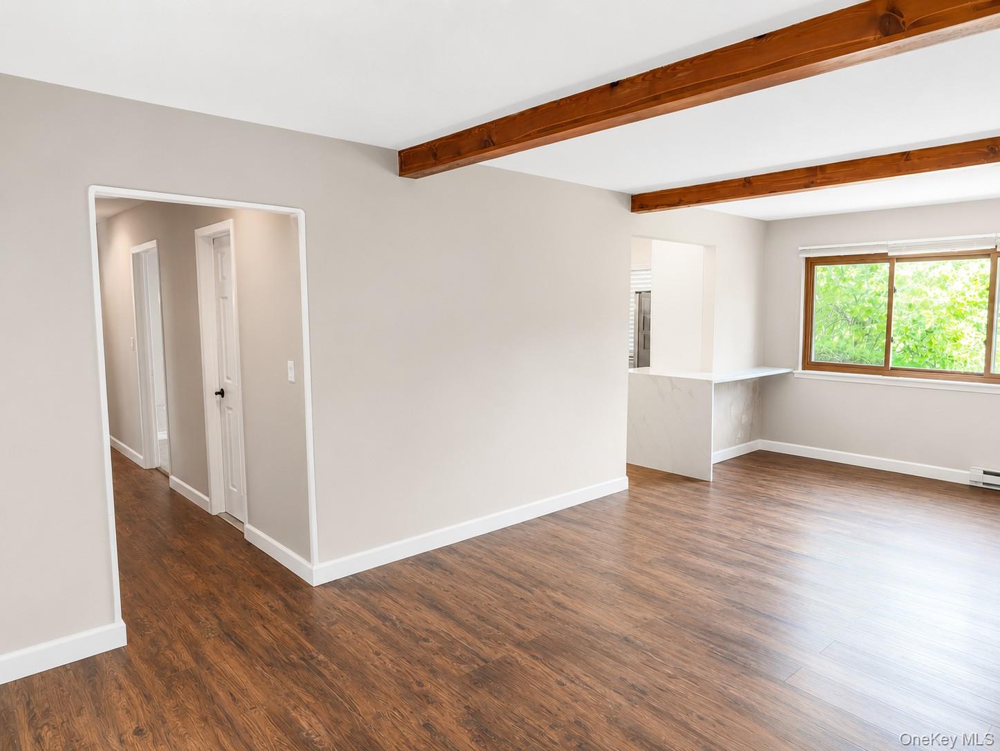 1613 Old Country Road