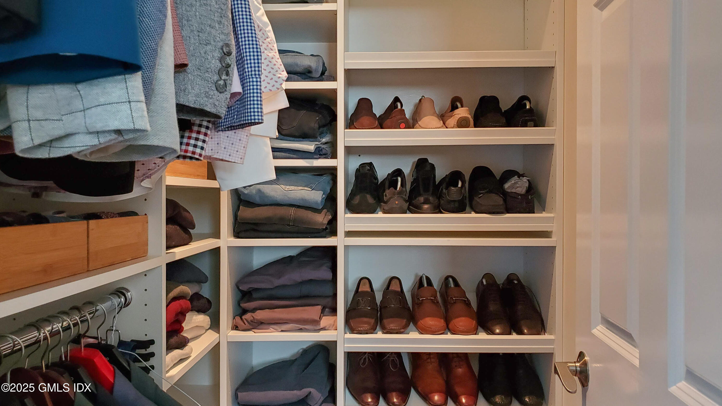 32 Cliff Avenue APT 1