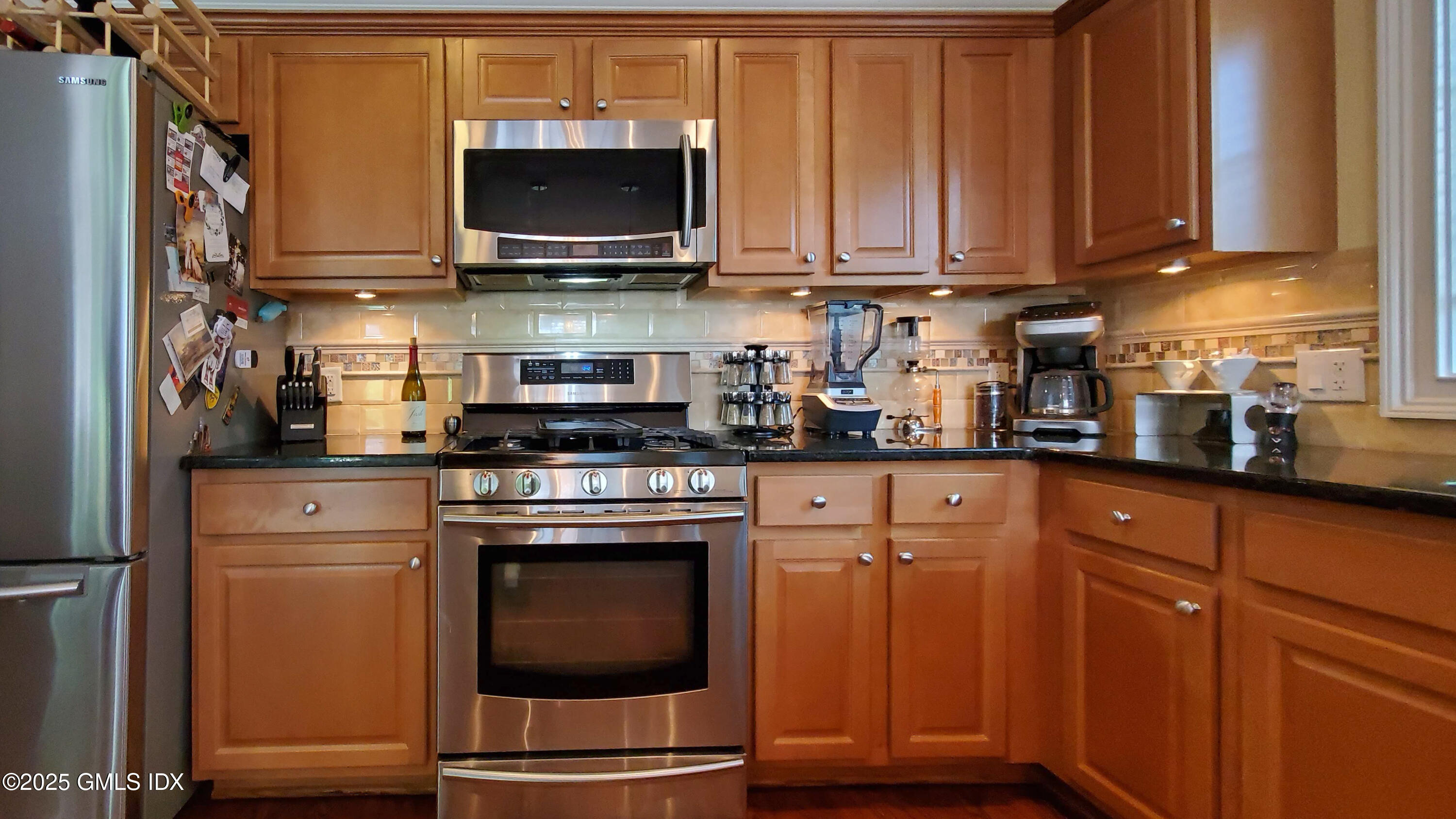 32 Cliff Avenue APT 1