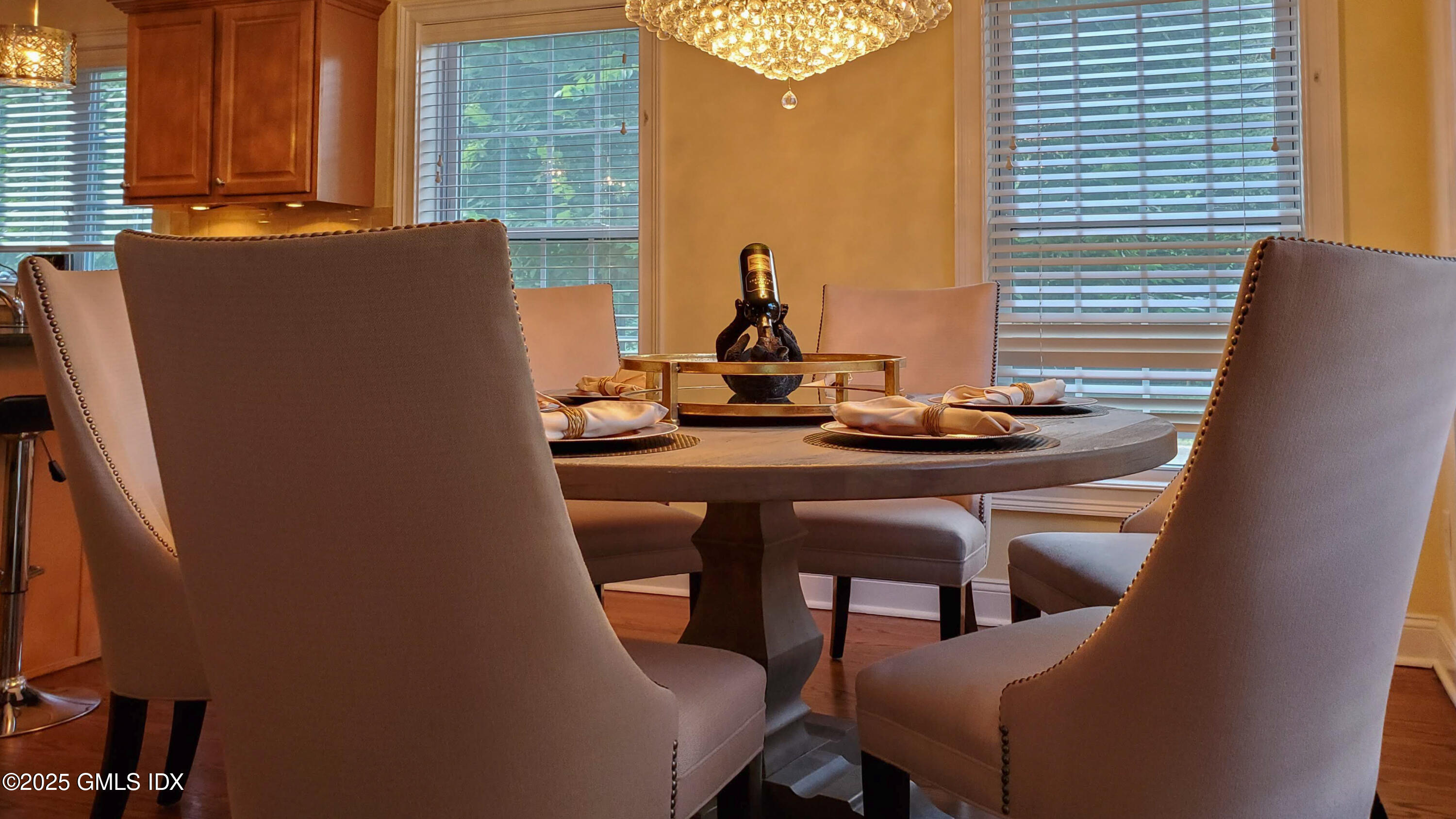 32 Cliff Avenue APT 1