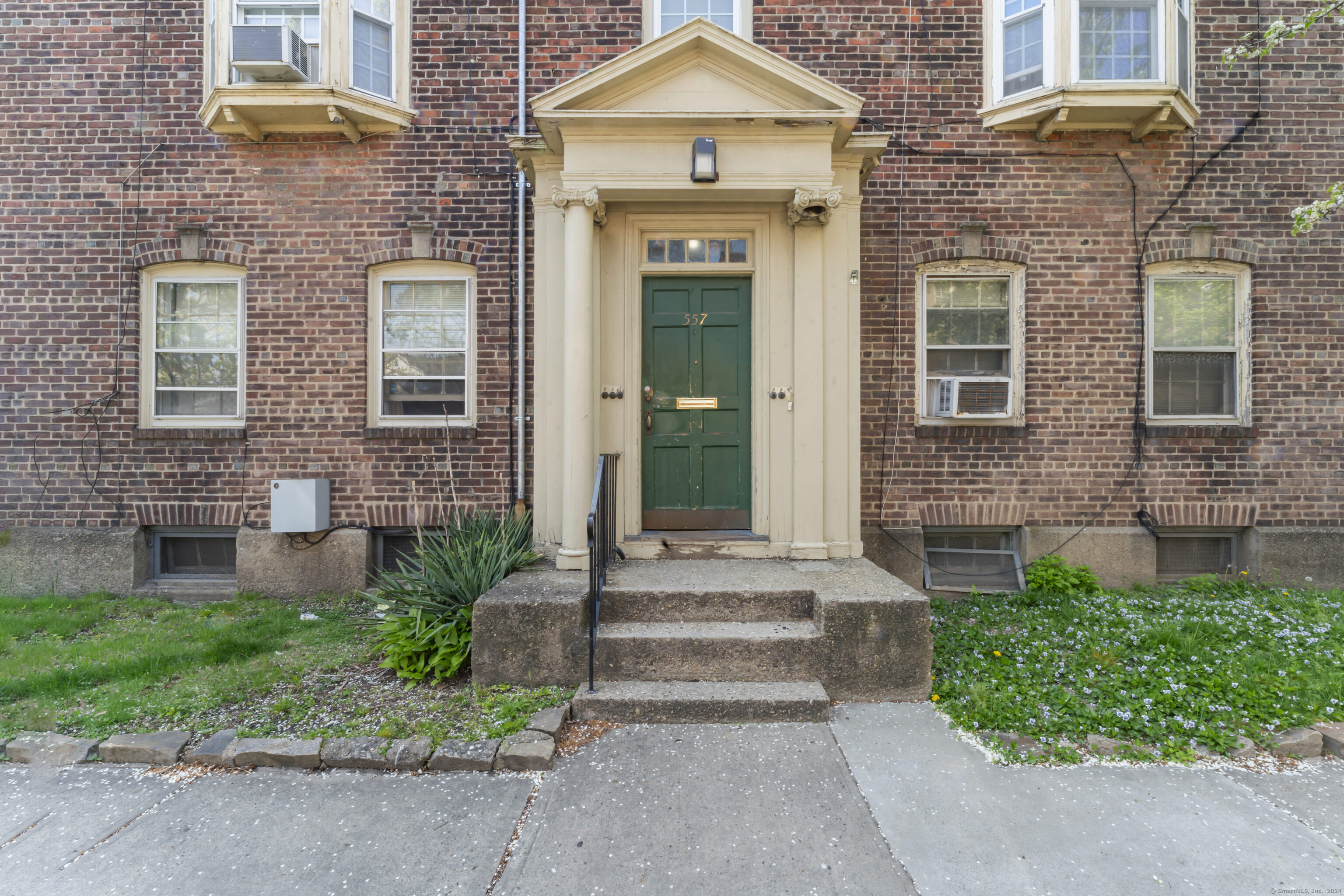 557 Wilmot Avenue 3