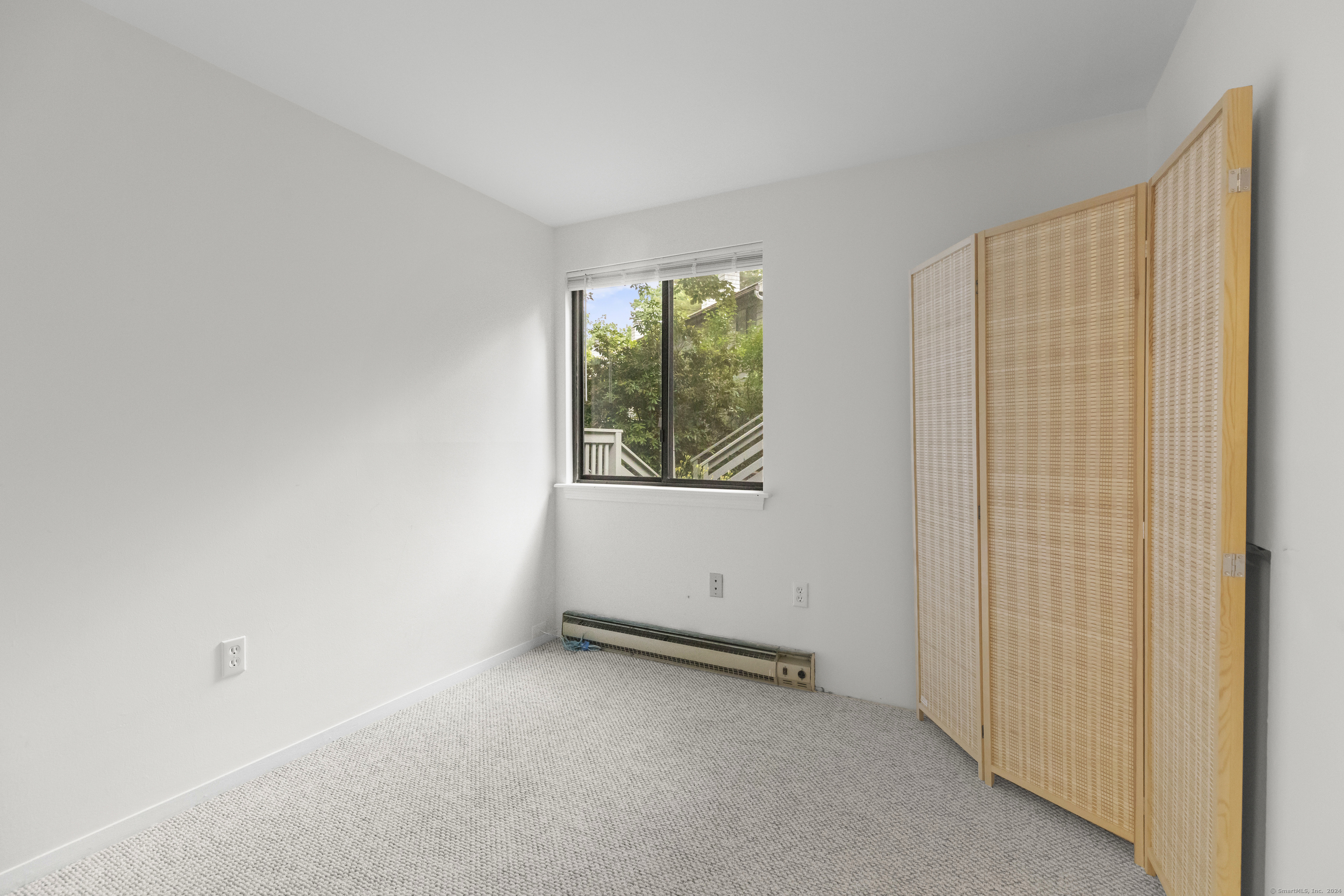 33 Evergreen Road