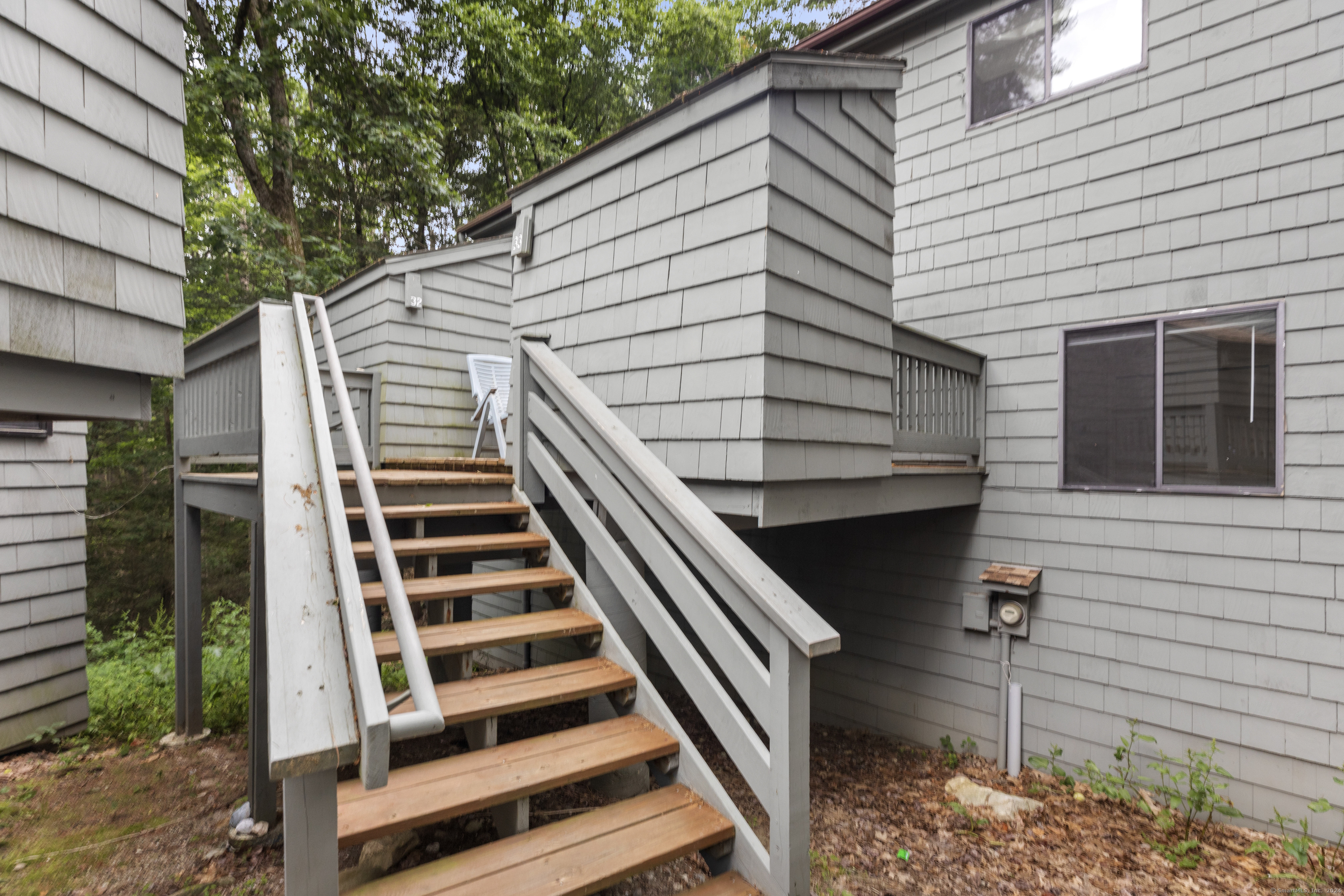 33 Evergreen Road