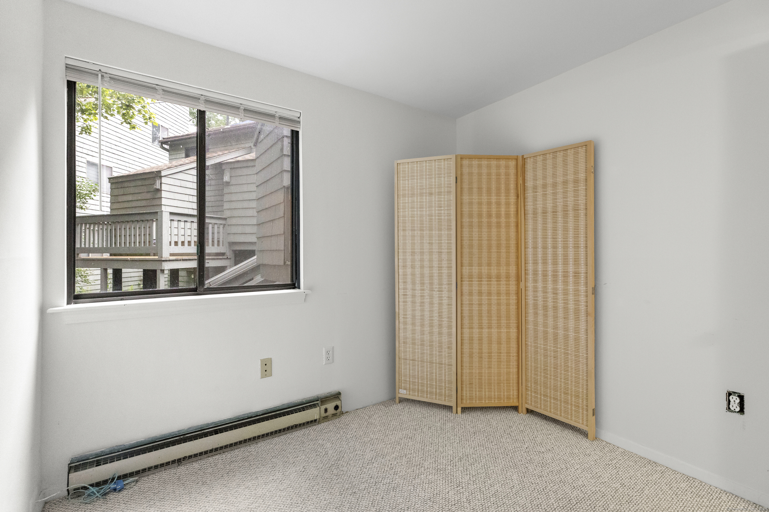 33 Evergreen Road
