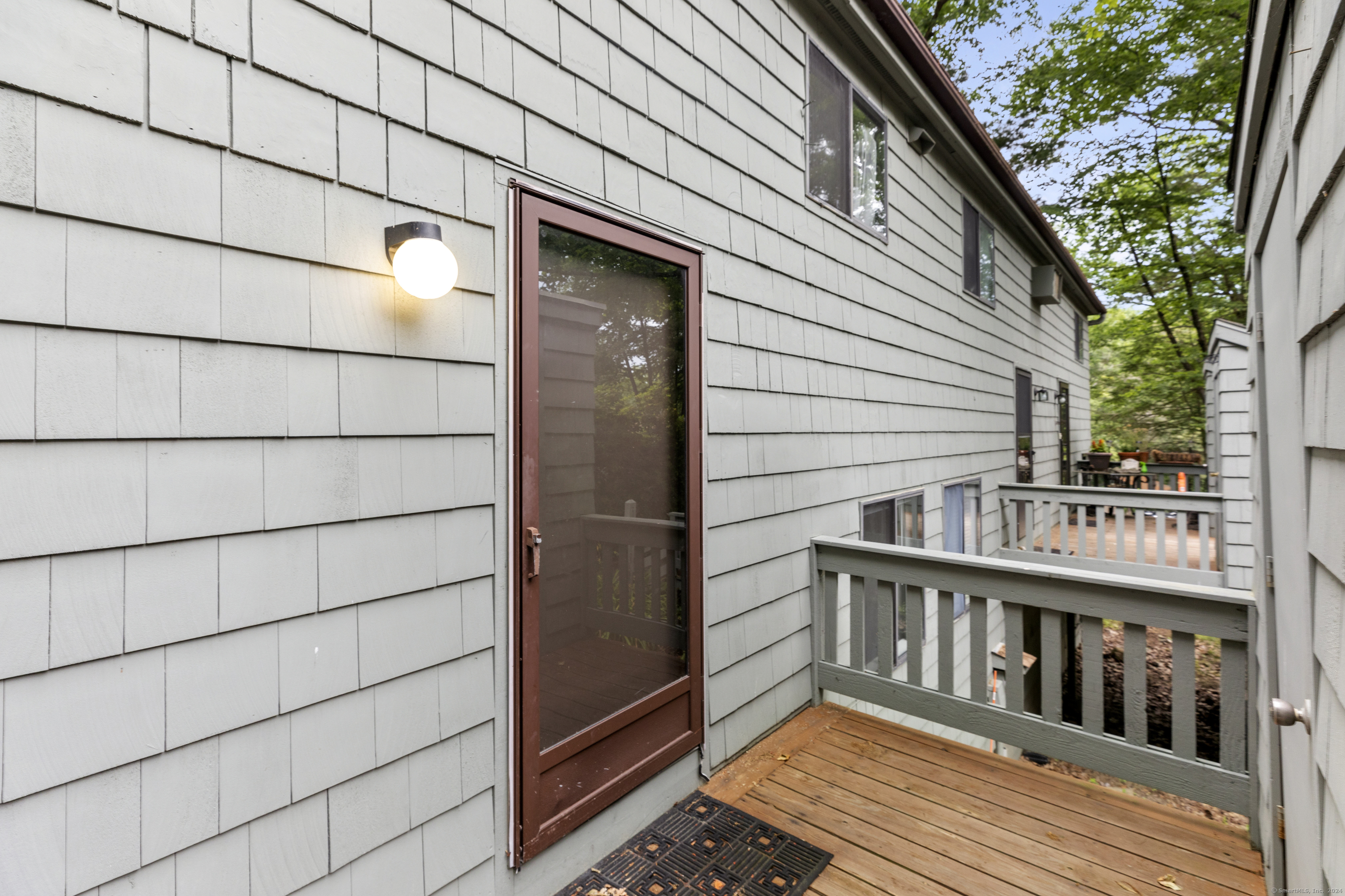 33 Evergreen Road