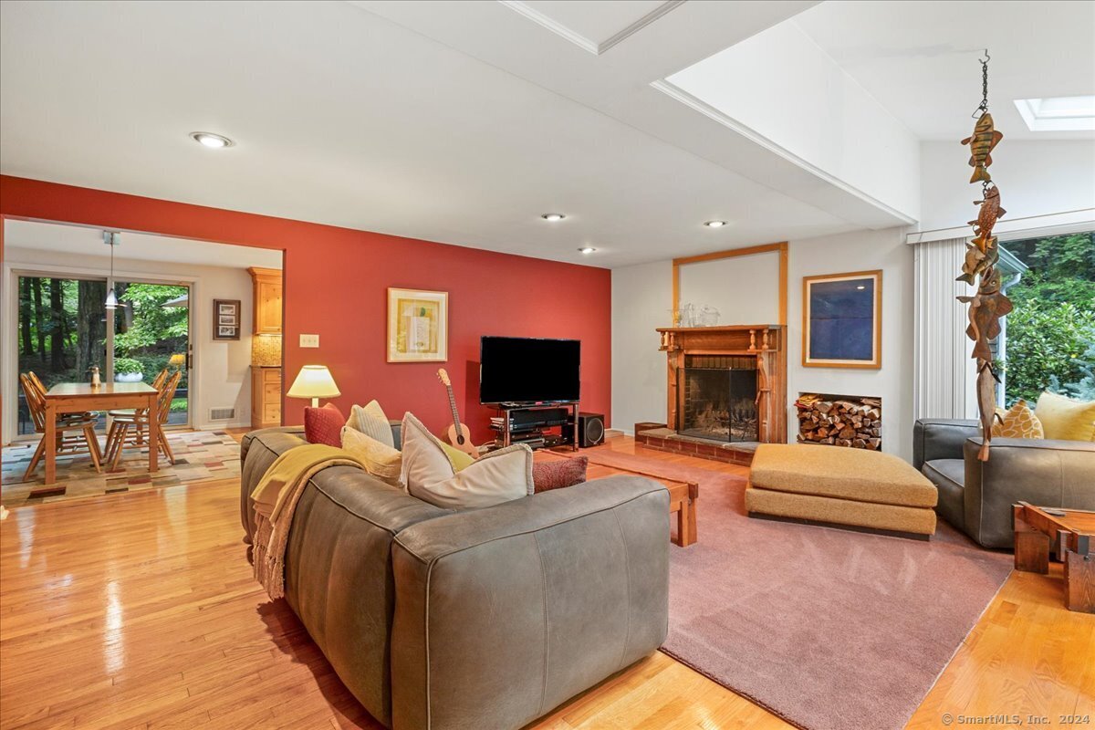 60 Pheasant Lane