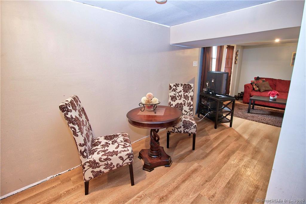 1 Richard Terrace