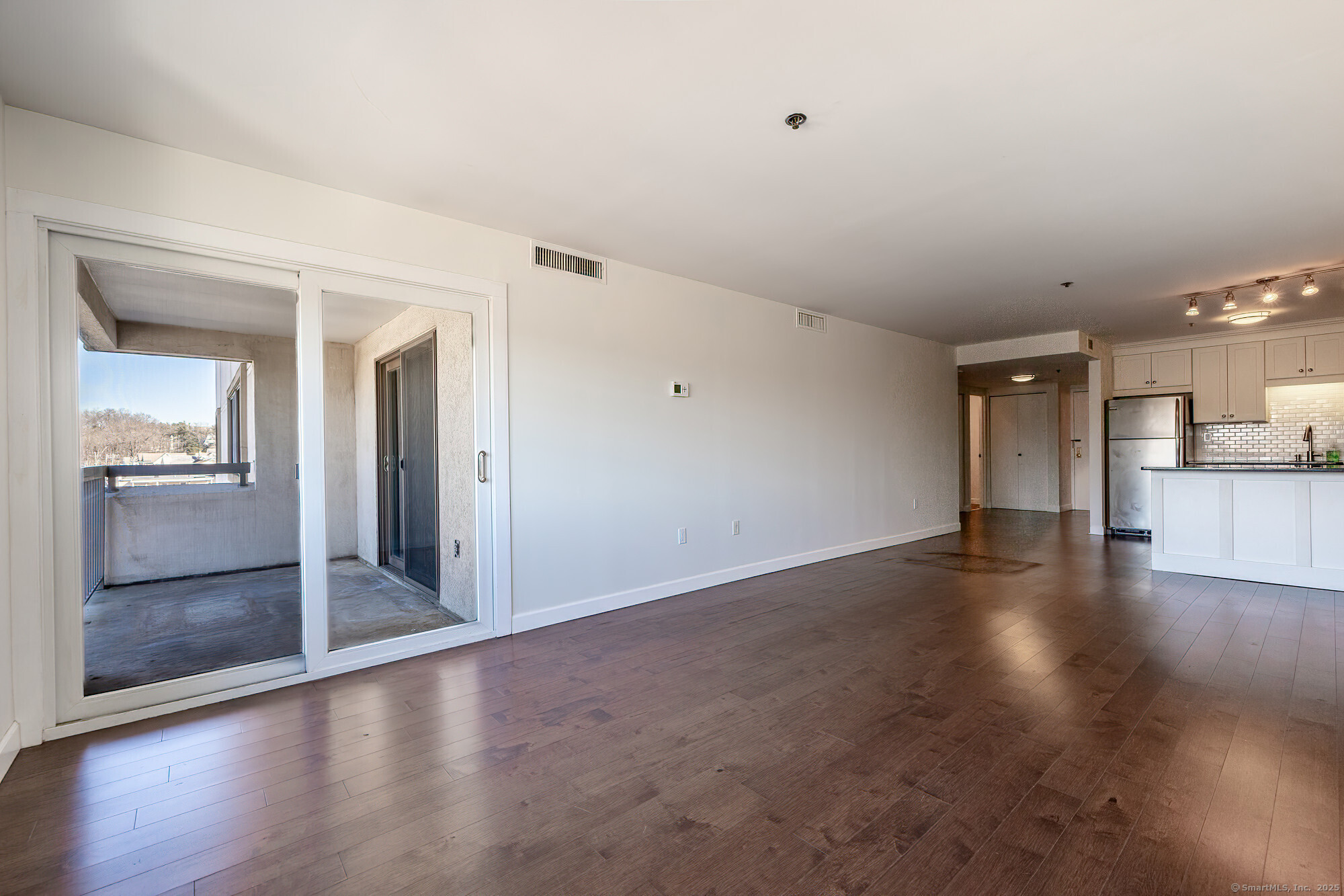 1633 Washington Boulevard 4F