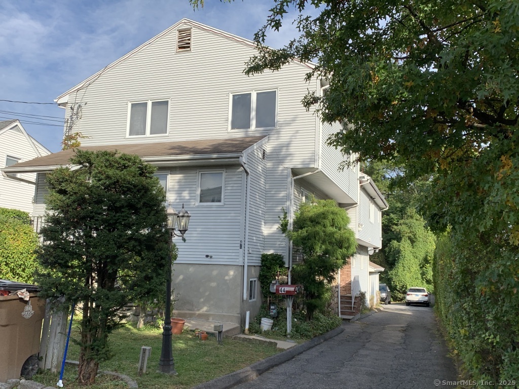 44 Euclid Avenue Front