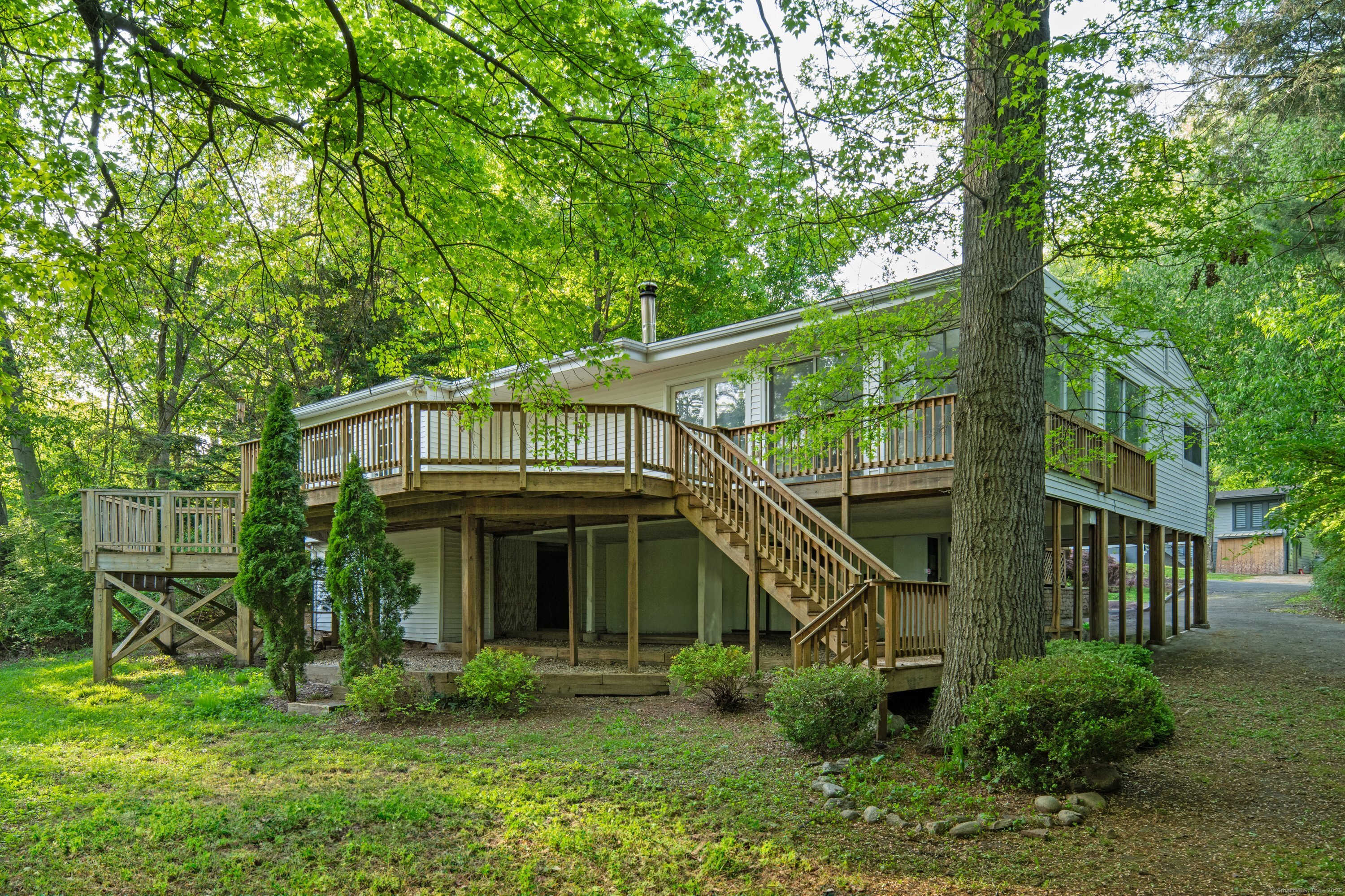 16 Wakerobin Road