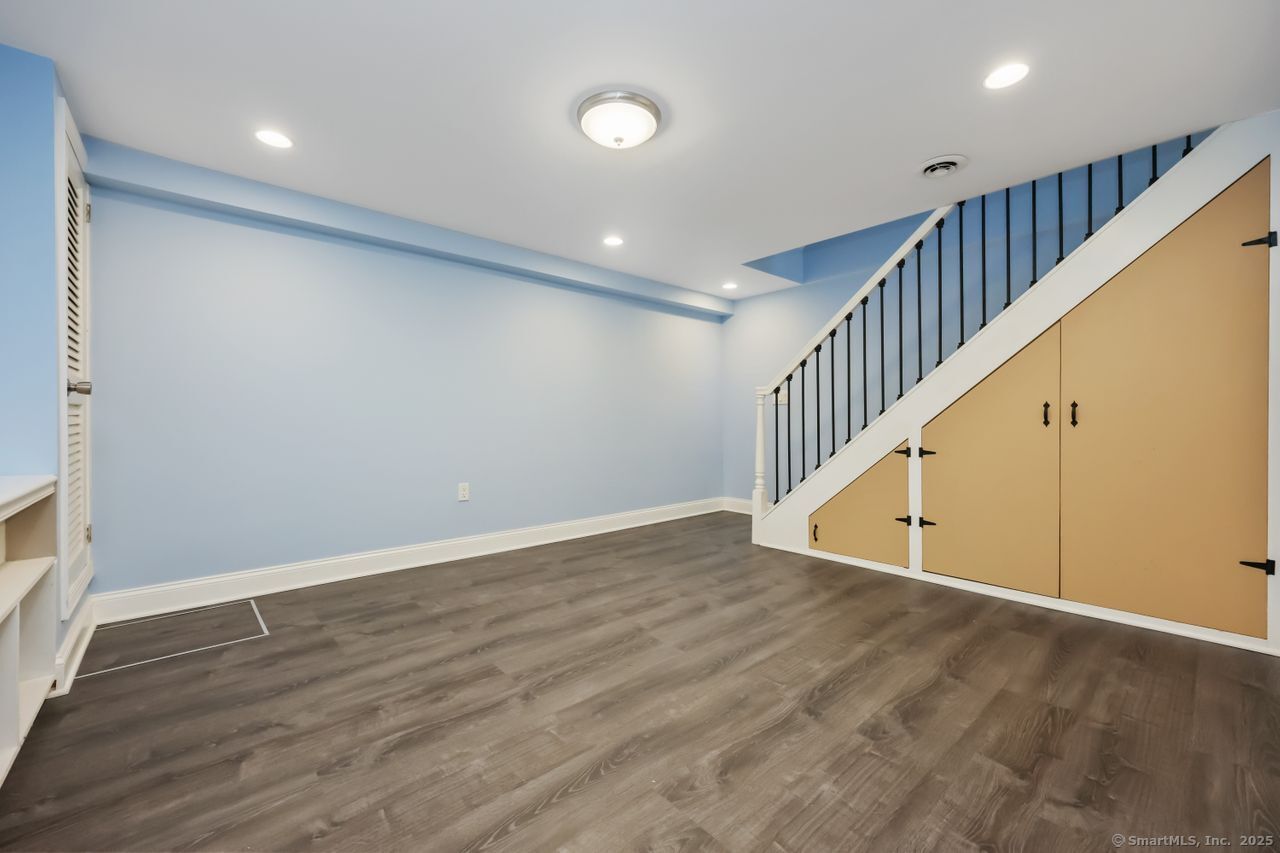 273 Sylvan Knoll