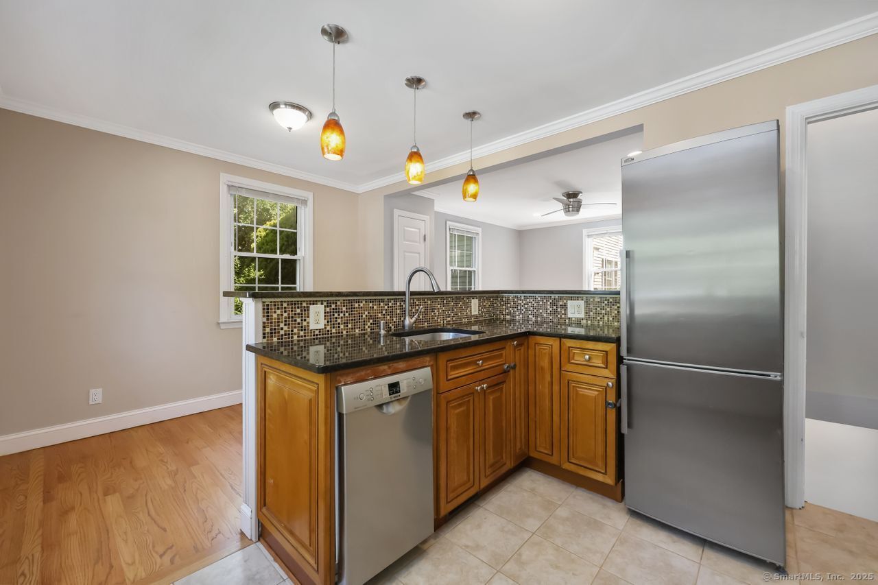 273 Sylvan Knoll